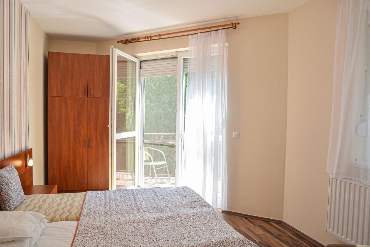 Apartman Otto Hajduszoboszlo Exterior photo